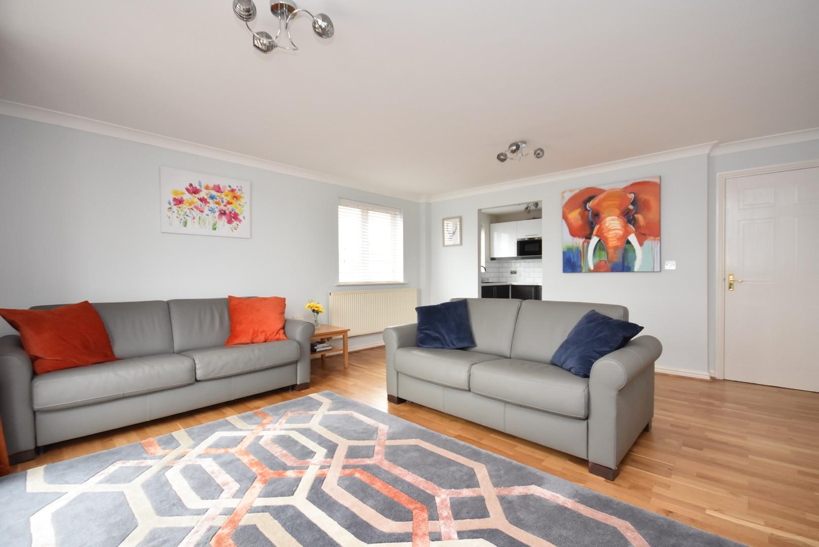 9 Glan Y Mor, Y Rhodfa, Barry, CF63 4BB